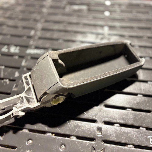 Audi centre armrest - a4, 8e